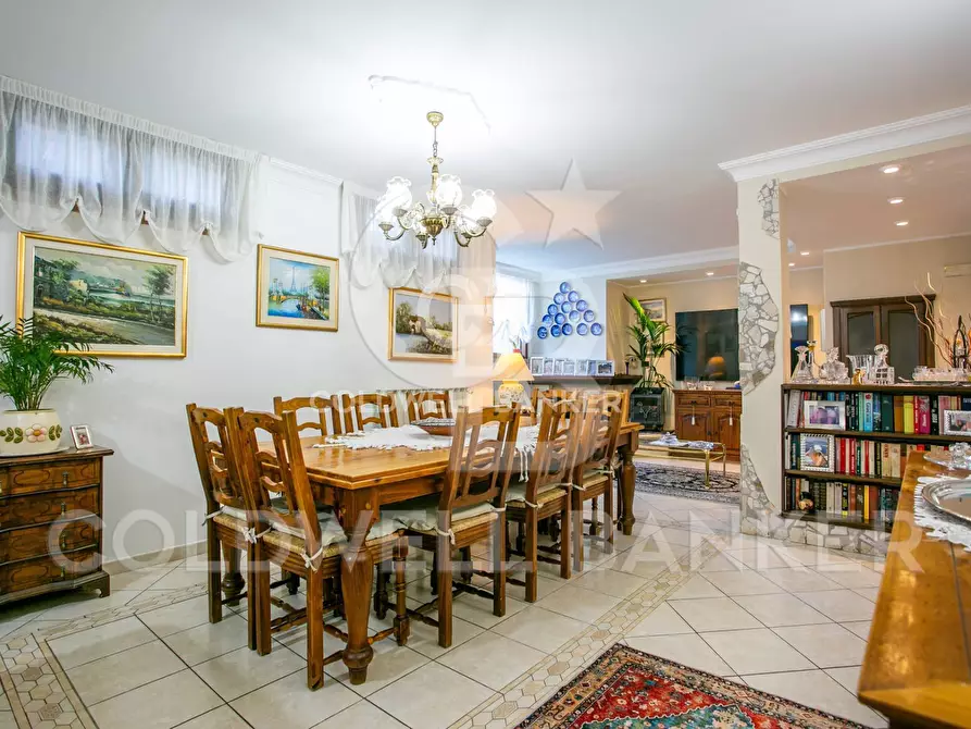 Immagine 22 di Casa semindipendente in vendita  in Via Di San Celso a Bracciano