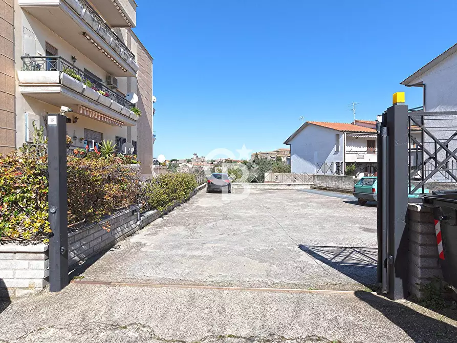 Immagine 23 di Appartamento in vendita  in Via Vico Squarano a Viterbo