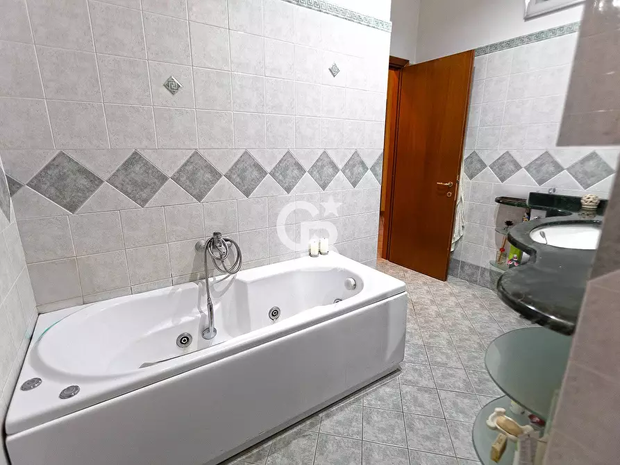 Immagine 22 di Appartamento in vendita  in Via Vico Squarano a Viterbo