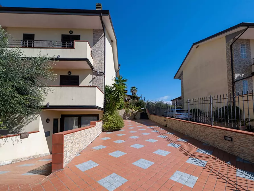 Immagine 2 di Villa in vendita  in Via Fiei a Castelnuovo Cilento