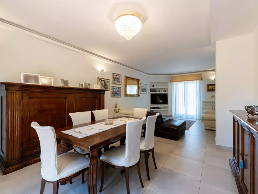 Immagine 8 di Villa in vendita  in Via Fiei a Castelnuovo Cilento