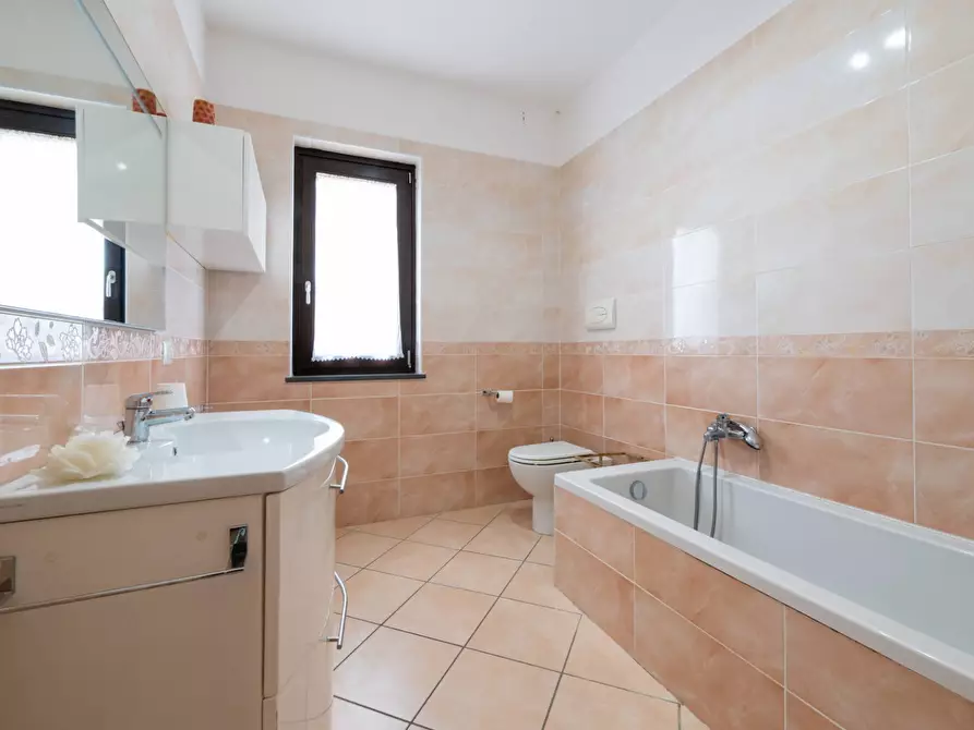 Immagine 19 di Villa in vendita  in Via Fiei a Castelnuovo Cilento