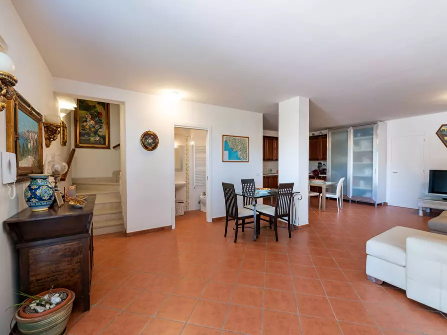 Immagine 20 di Villa in vendita  in Via Fiei a Castelnuovo Cilento