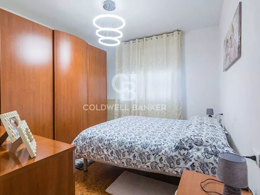 Immagine 5 di Appartamento in vendita  in Viale Tripoli a Riccione