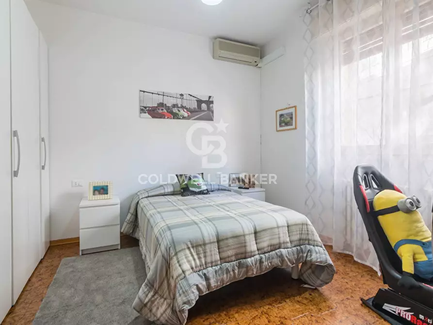 Immagine 9 di Appartamento in vendita  in Viale Tripoli a Riccione