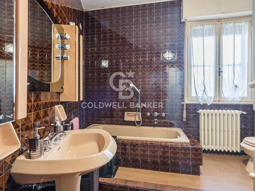 Immagine 10 di Appartamento in vendita  in Viale Tripoli a Riccione