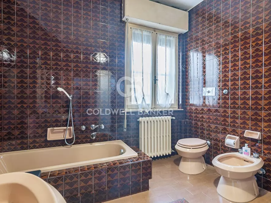 Immagine 11 di Appartamento in vendita  in Viale Tripoli a Riccione