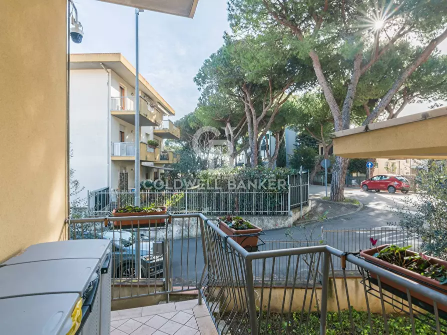 Immagine 16 di Appartamento in vendita  in Viale Tripoli a Riccione