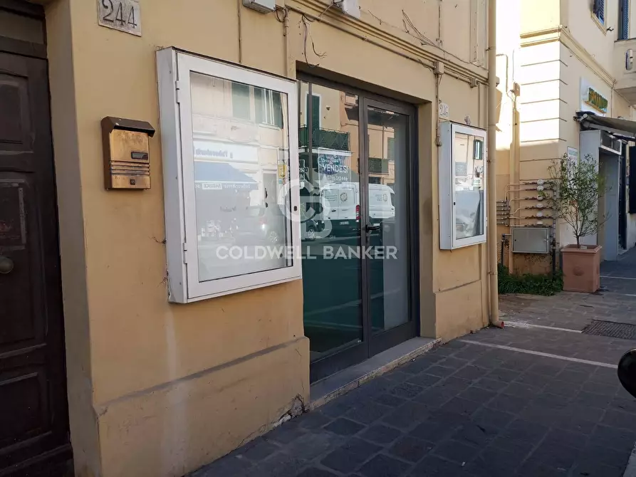 Immagine 3 di Locale commerciale in vendita  in Via Aurelia a Santa Marinella
