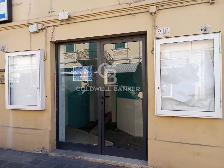 Immagine 13 di Locale commerciale in vendita  in Via Aurelia a Santa Marinella