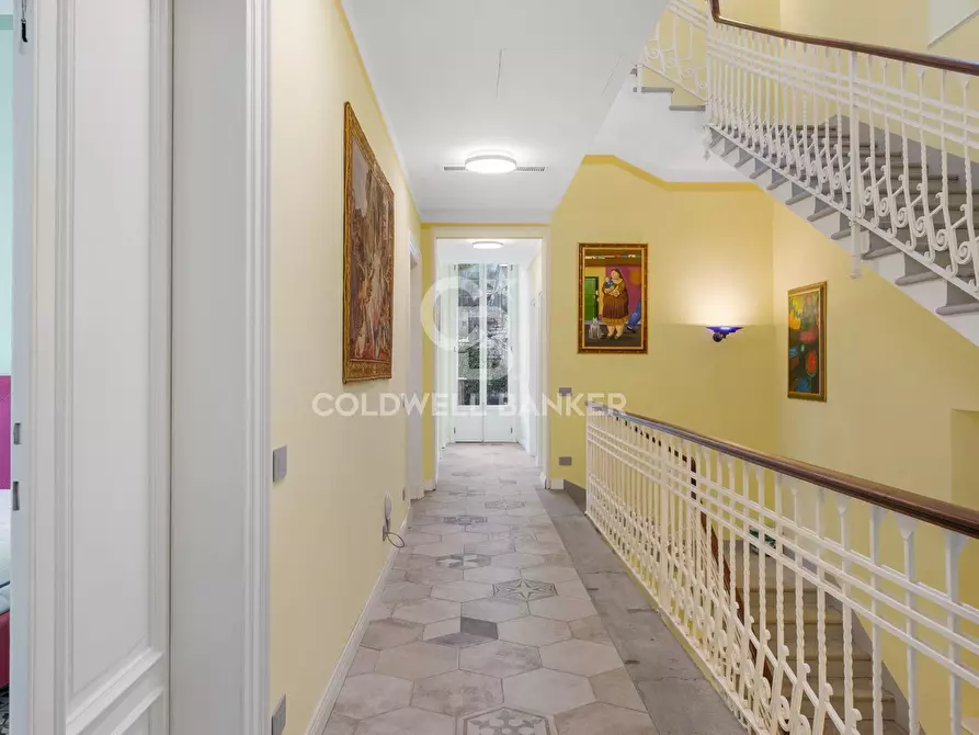 Immagine 16 di Villa in affitto  in via Milano a Argegno