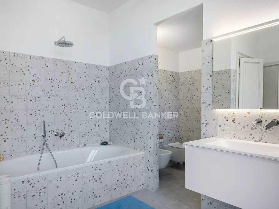 Immagine 18 di Villa in affitto  in via Milano a Argegno