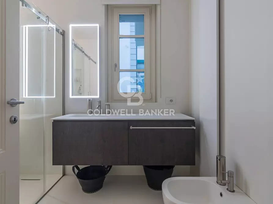 Immagine 7 di Villa in vendita  in Viale Fiume a Riccione