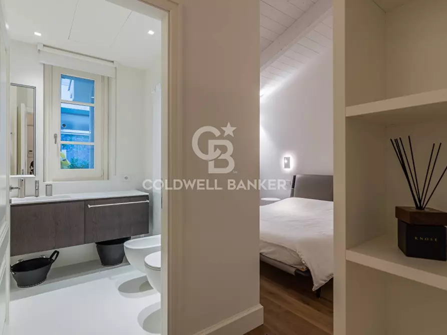 Immagine 11 di Villa in vendita  in Viale Fiume a Riccione