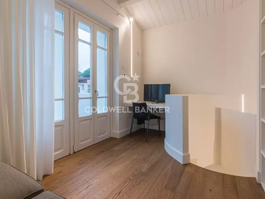 Immagine 21 di Villa in vendita  in Viale Fiume a Riccione