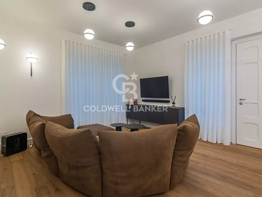 Immagine 6 di Villa in vendita  in Viale Fiume a Riccione