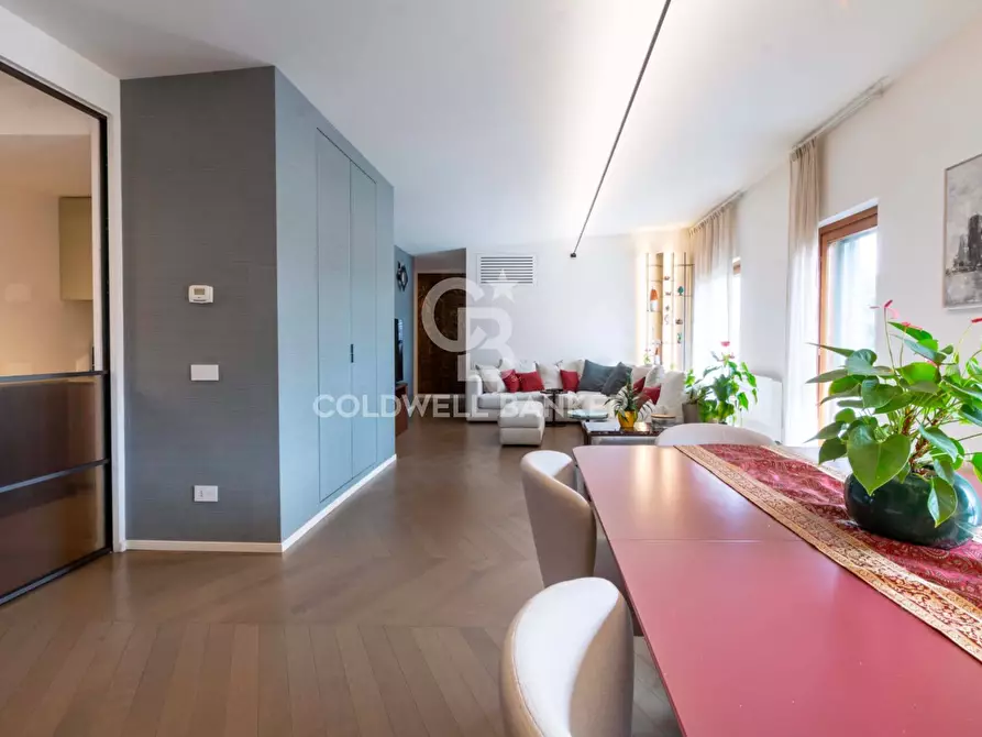 Immagine 1 di Appartamento in vendita  in Via Ambrogio Figino a Milano