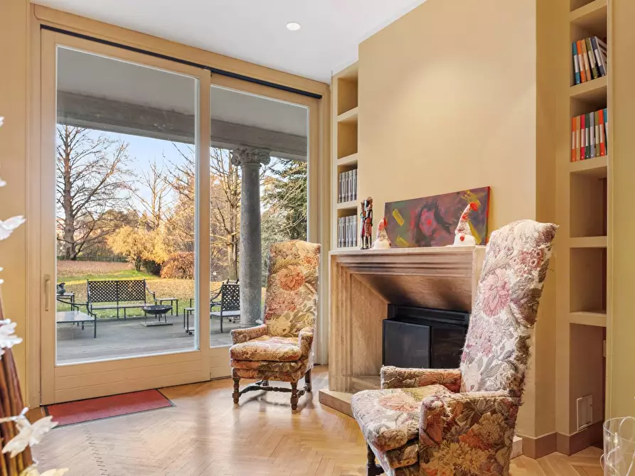 Immagine 7 di Villa in vendita  in Via Bicocca a Varese