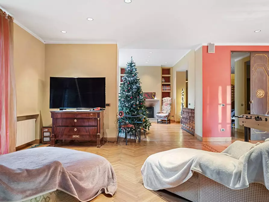 Immagine 12 di Villa in vendita  in Via Bicocca a Varese