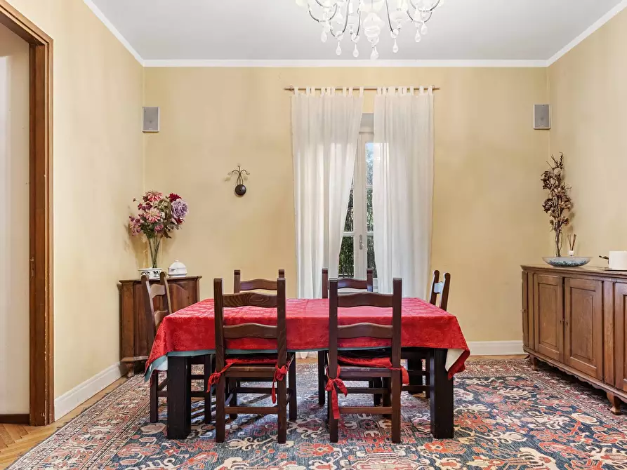 Immagine 13 di Villa in vendita  in Via Bicocca a Varese