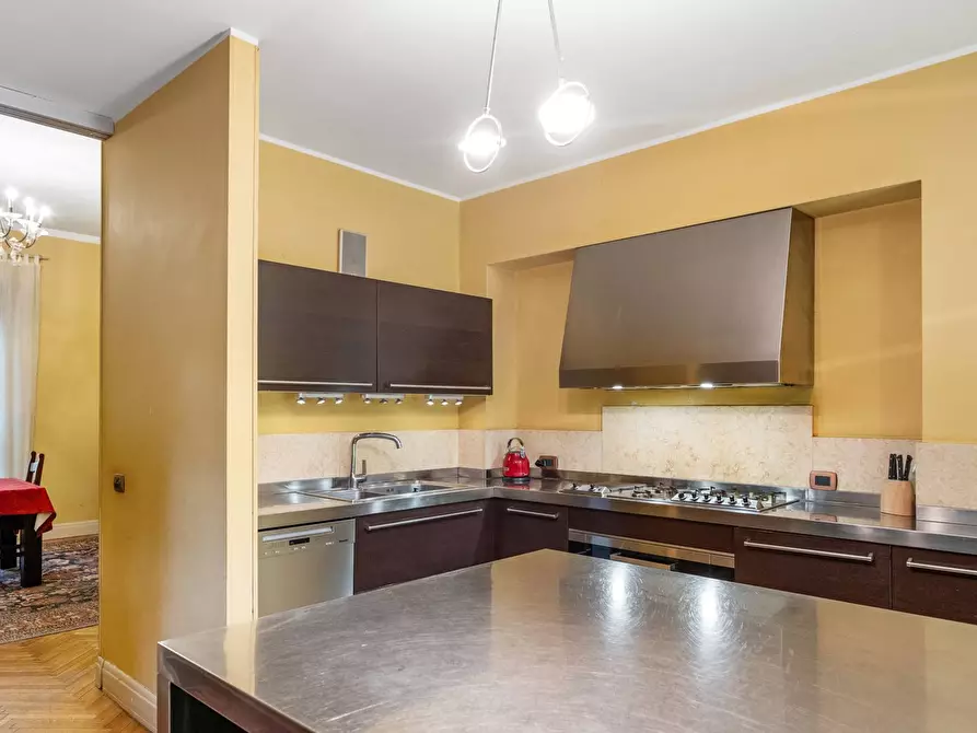 Immagine 15 di Villa in vendita  in Via Bicocca a Varese