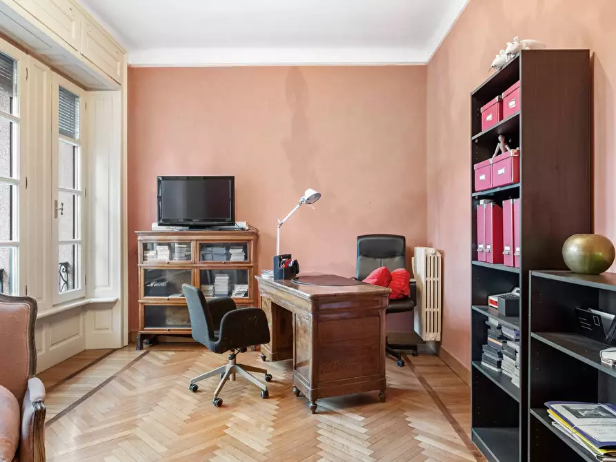 Immagine 30 di Villa in vendita  in Via Bicocca a Varese