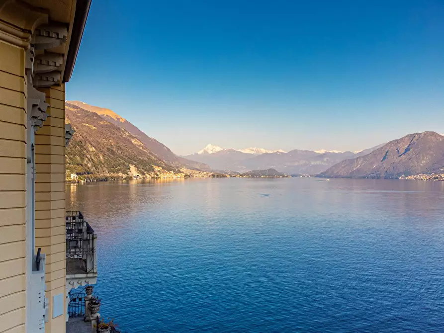 Immagine 6 di Villa in vendita  in via Milano a Argegno