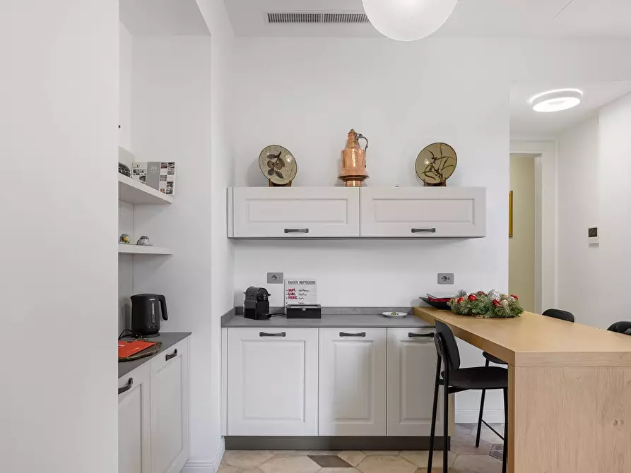 Immagine 10 di Villa in vendita  in via Milano a Argegno