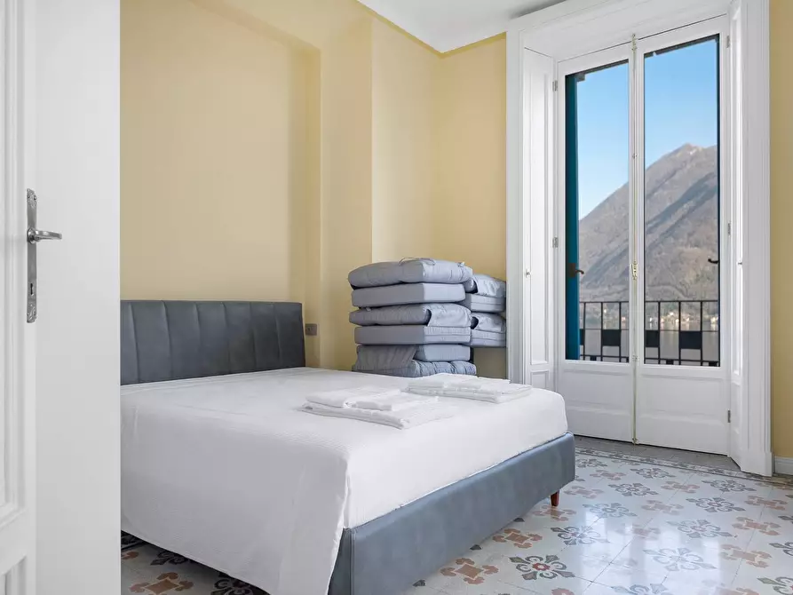 Immagine 28 di Villa in vendita  in via Milano a Argegno