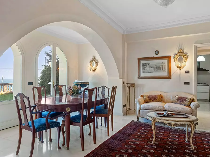 Immagine 3 di Villa in vendita  in Corso Marconi a San Remo