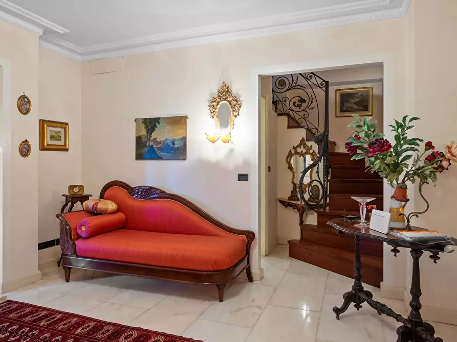 Immagine 12 di Villa in vendita  in Corso Marconi a San Remo