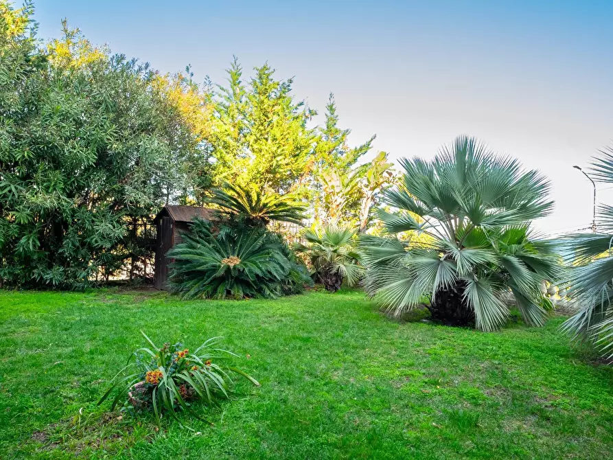 Immagine 29 di Villa in vendita  in Corso Marconi a San Remo