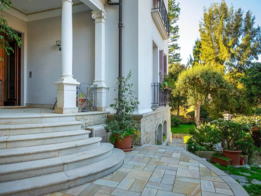 Immagine 8 di Villa in vendita  in via Romana a Bordighera