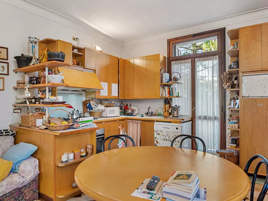 Immagine 19 di Villa in vendita  in via Romana a Bordighera