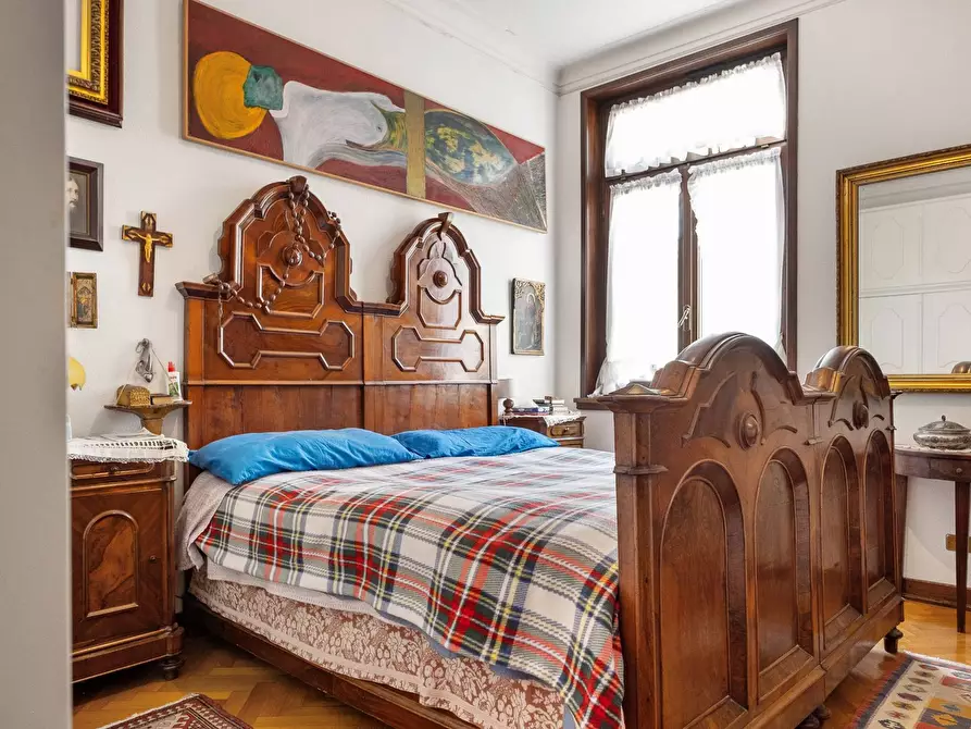 Immagine 27 di Villa in vendita  in via Romana a Bordighera