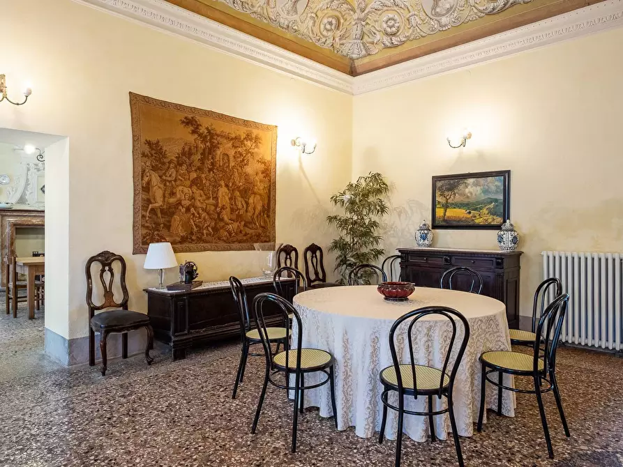 Immagine 14 di Villa in vendita  in via Mazzini a Castello Cabiaglio