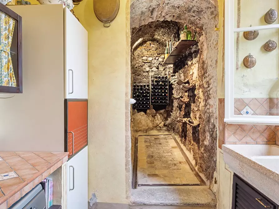 Immagine 17 di Villa in vendita  in via Mazzini a Castello Cabiaglio