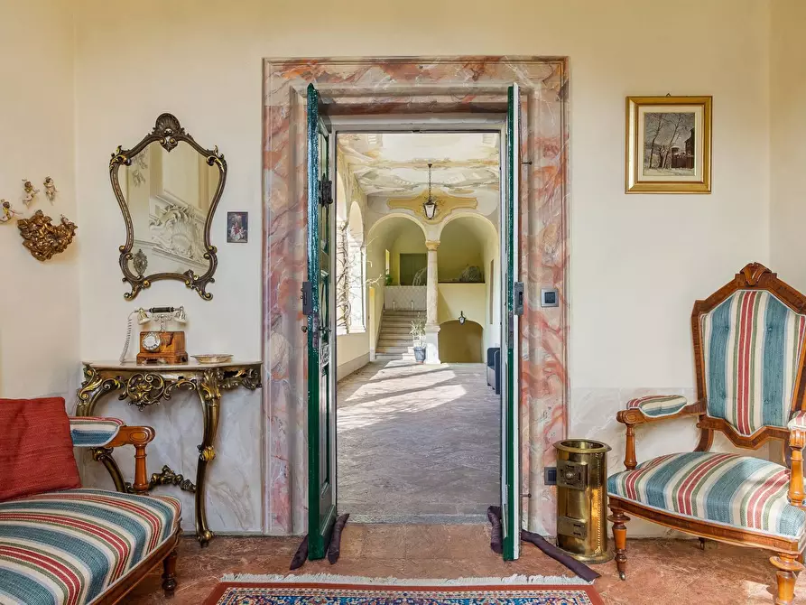 Immagine 27 di Villa in vendita  in via Mazzini a Castello Cabiaglio