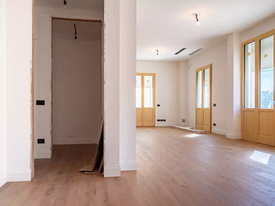 Immagine 6 di Villa in vendita  in via G. Borea a San Remo