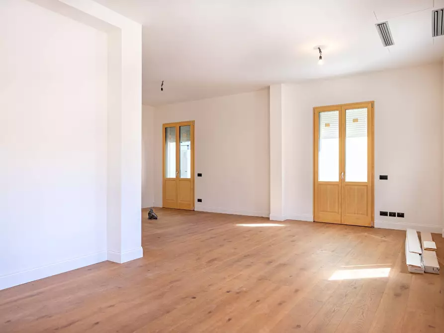 Immagine 9 di Villa in vendita  in via G. Borea a San Remo