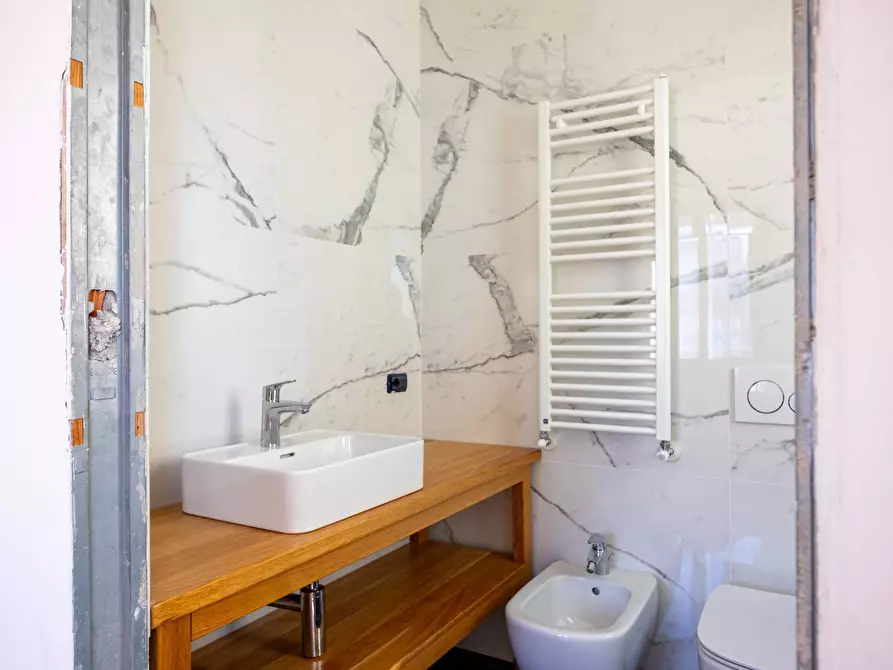 Immagine 17 di Villa in vendita  in via G. Borea a San Remo