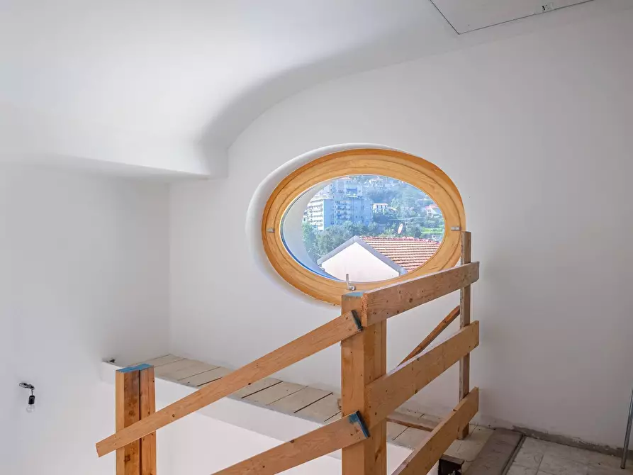 Immagine 22 di Villa in vendita  in via G. Borea a San Remo