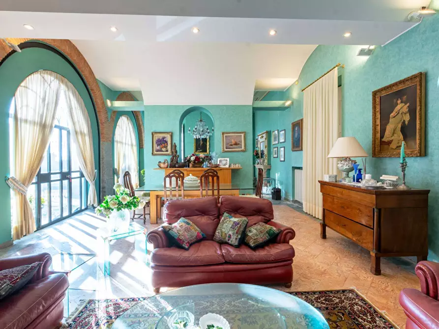 Immagine 14 di Villa in vendita  in Via Luigi Cadorna a Albese Con Cassano