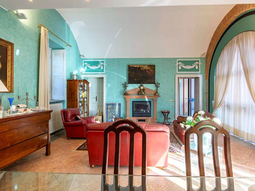 Immagine 16 di Villa in vendita  in Via Luigi Cadorna a Albese Con Cassano