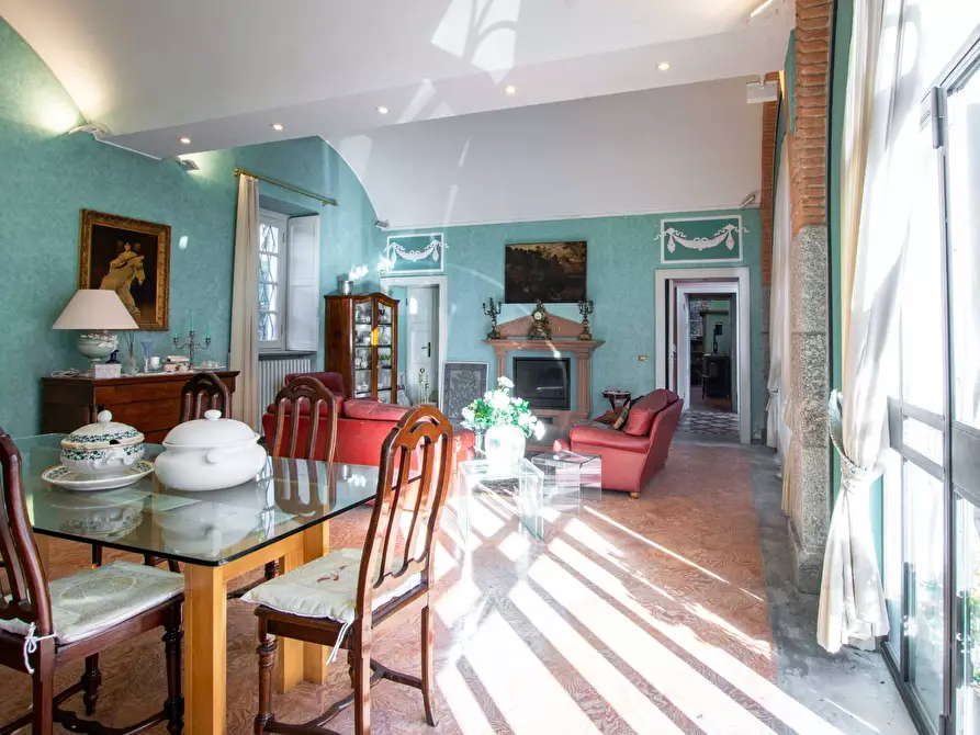 Immagine 18 di Villa in vendita  in Via Luigi Cadorna a Albese Con Cassano