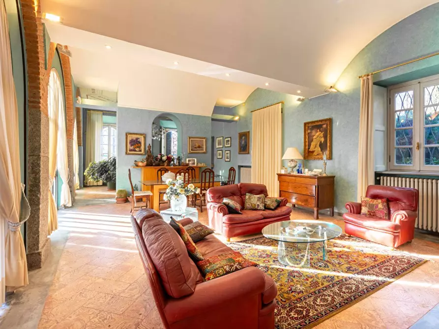 Immagine 20 di Villa in vendita  in Via Luigi Cadorna a Albese Con Cassano