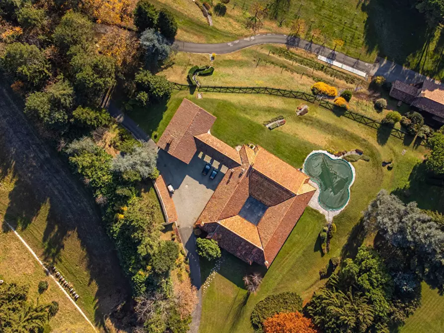 Immagine 3 di Villa in vendita  in VIA PER ERBA a Eupilio