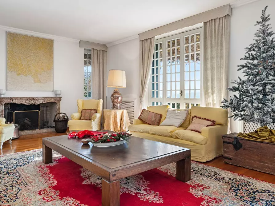 Immagine 16 di Villa in vendita  in VIA PER ERBA a Eupilio