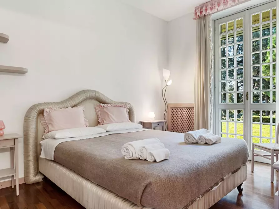 Immagine 29 di Villa in vendita  in VIA PER ERBA a Eupilio