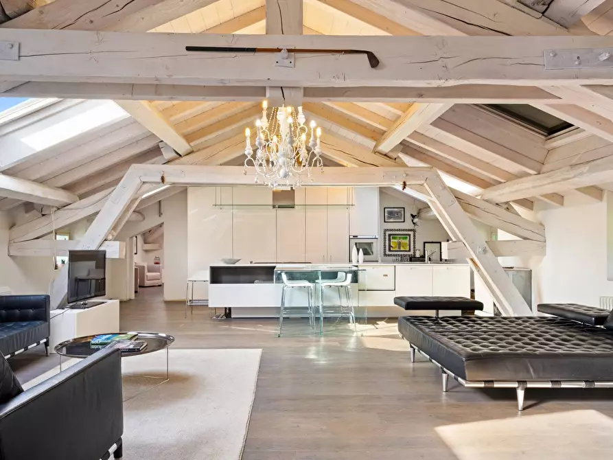 Immagine 24 di Villa in vendita  in via Cadorna a Costa Masnaga